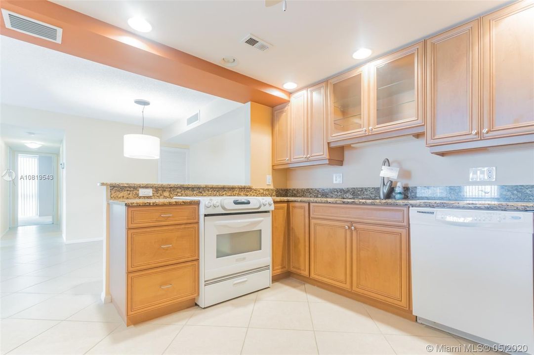 Recently Sold: $431,900 (2 beds, 2 baths, 1235 Square Feet)