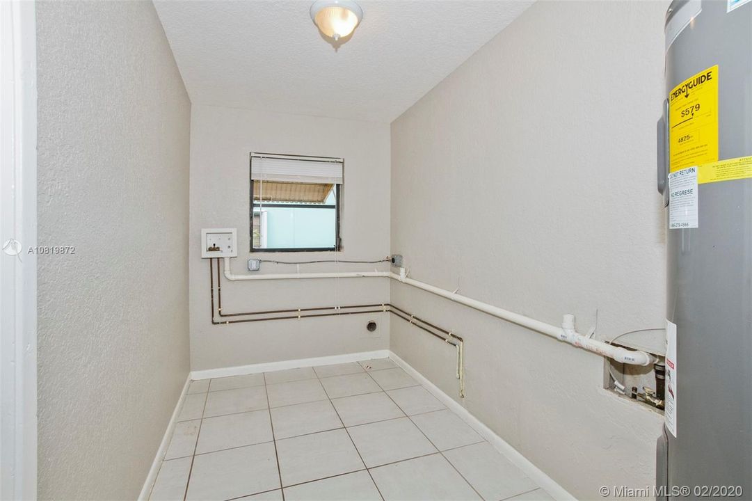 Vendido Recientemente: $264,900 (3 camas, 2 baños, 1410 Pies cuadrados)