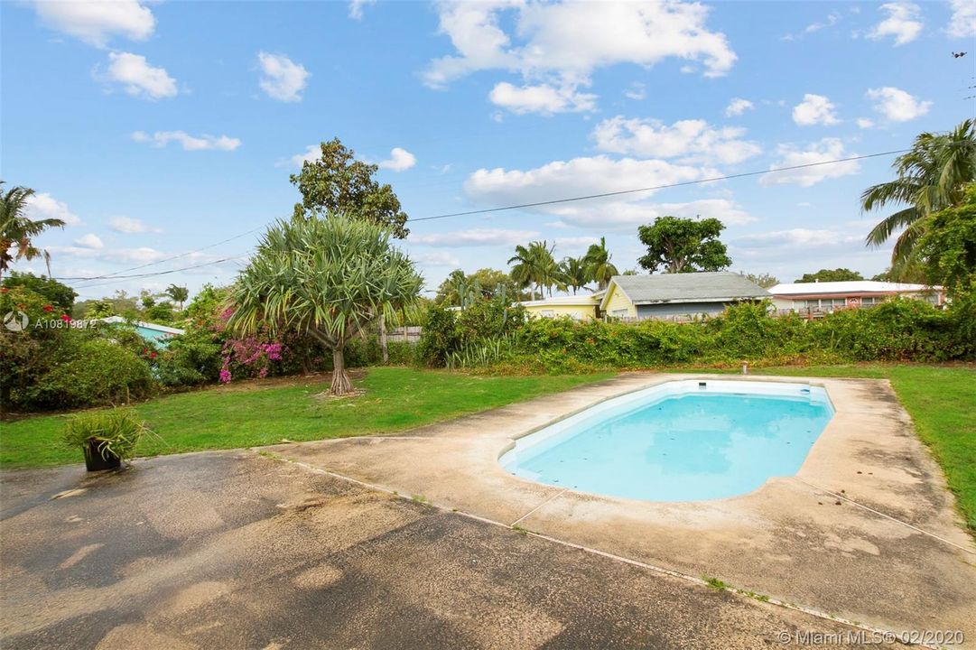 Vendido Recientemente: $264,900 (3 camas, 2 baños, 1410 Pies cuadrados)