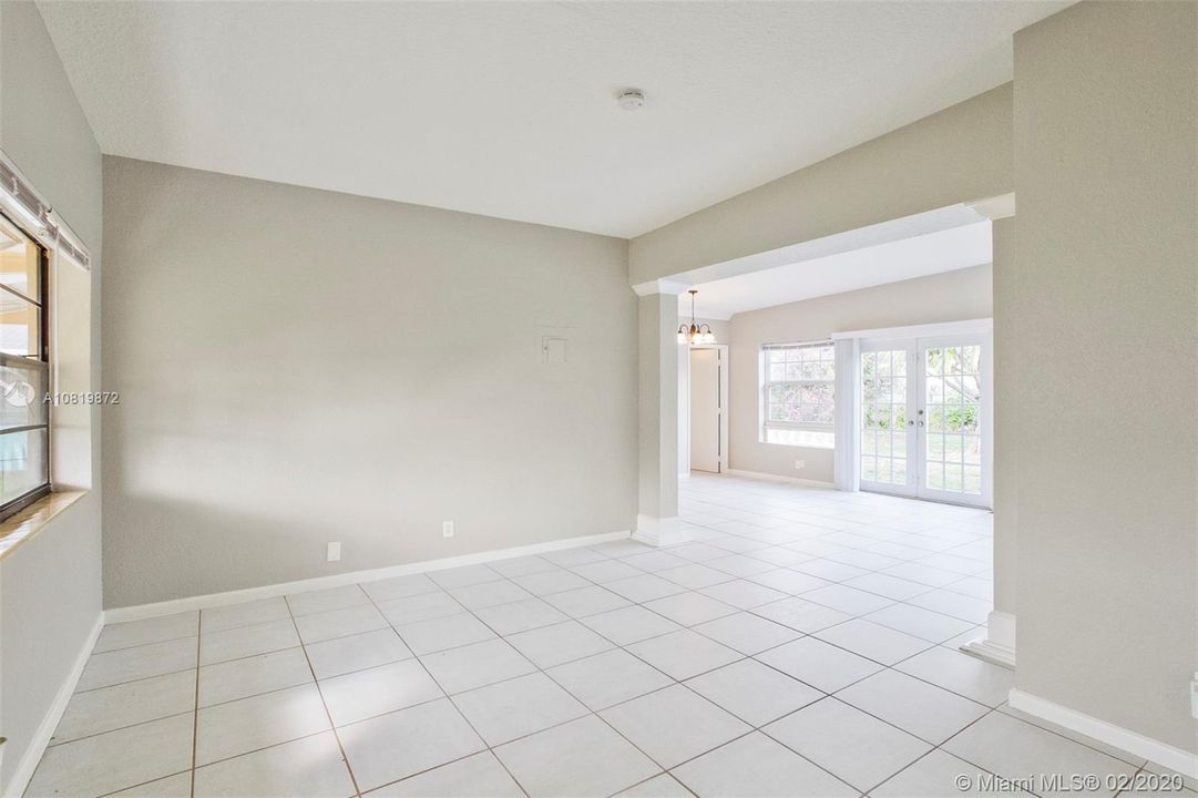 Vendido Recientemente: $264,900 (3 camas, 2 baños, 1410 Pies cuadrados)
