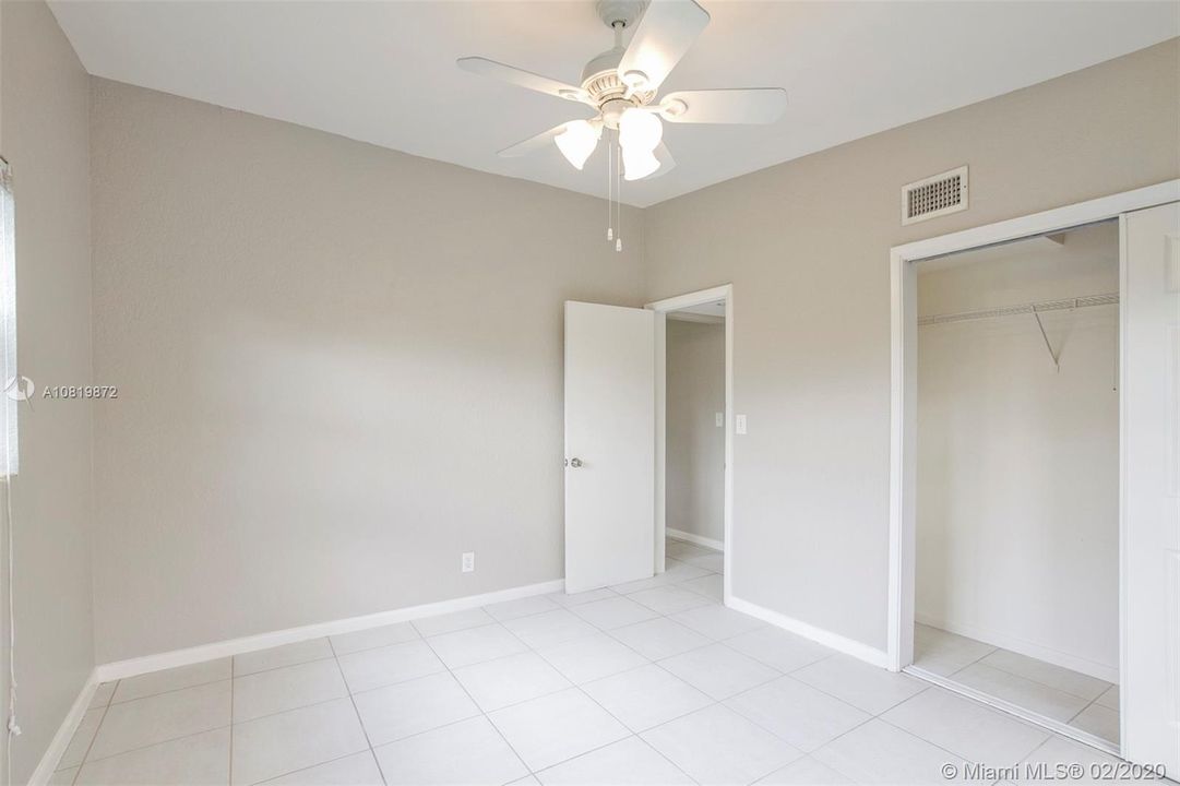 Vendido Recientemente: $264,900 (3 camas, 2 baños, 1410 Pies cuadrados)