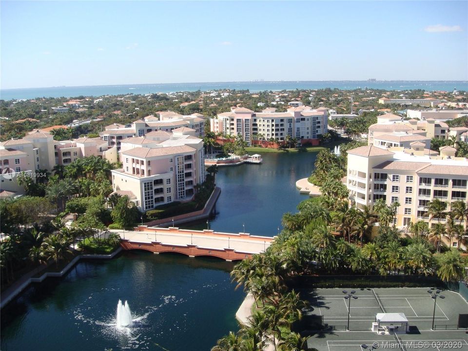 Recently Sold: $3,100,000 (3 beds, 5 baths, 2790 Square Feet)