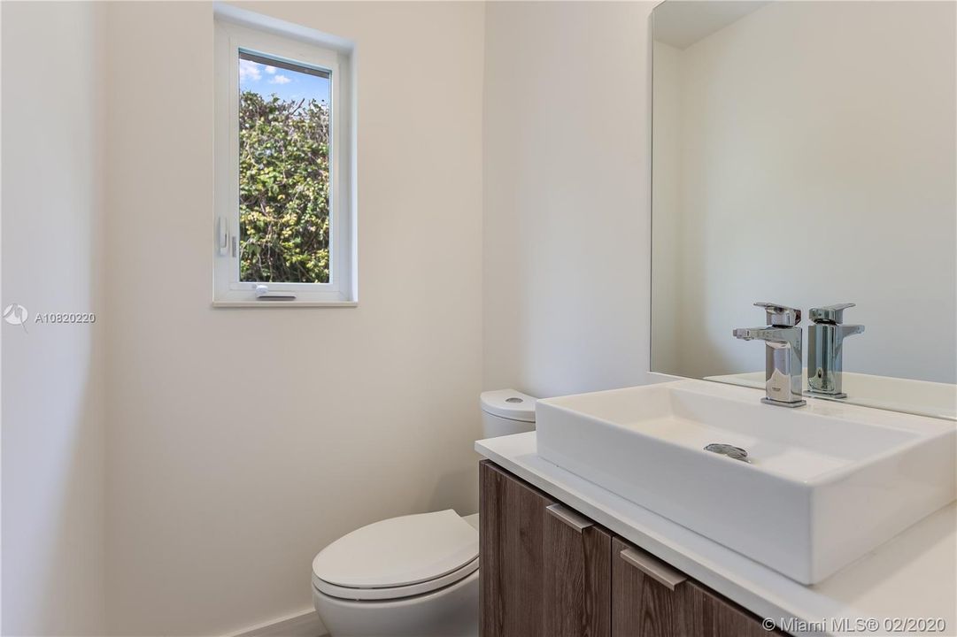 Recently Rented: $8,700 (4 beds, 3 baths, 3064 Square Feet)
