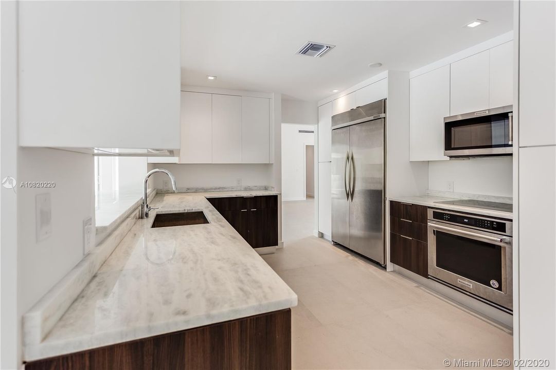 Recently Rented: $8,700 (4 beds, 3 baths, 3064 Square Feet)