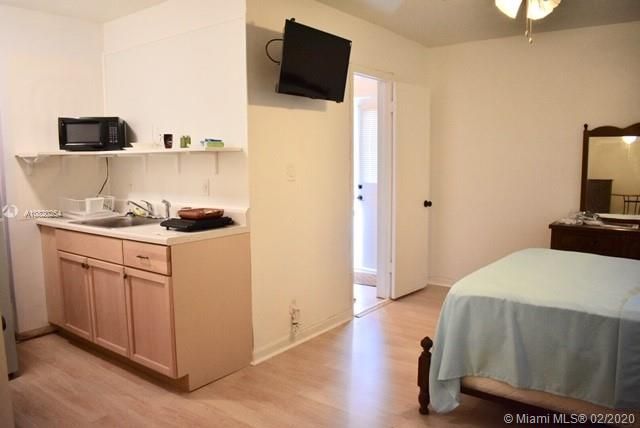 Recently Rented: $900 (1 beds, 1 baths, 1814 Square Feet)