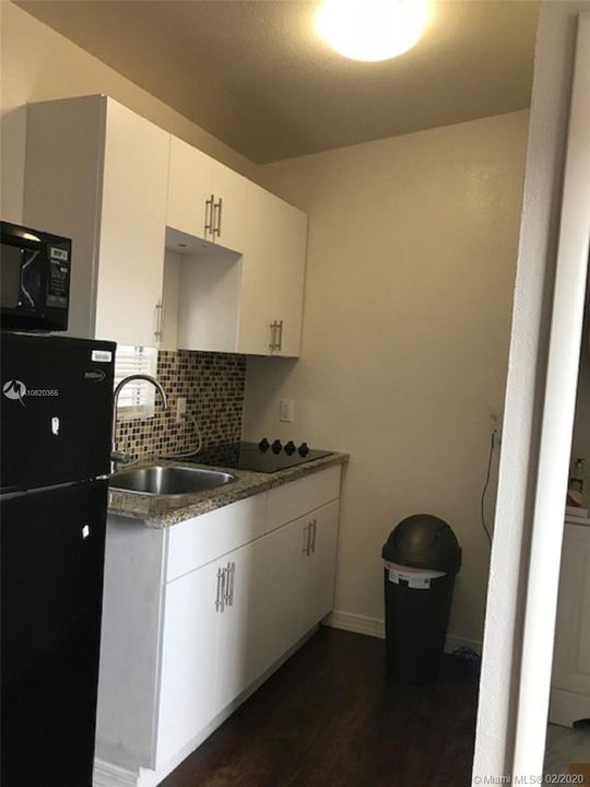 Recently Rented: $950 (1 beds, 1 baths, 3075 Square Feet)