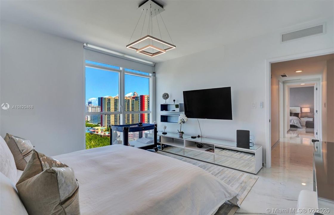 Recently Sold: $679,000 (3 beds, 2 baths, 1705 Square Feet)