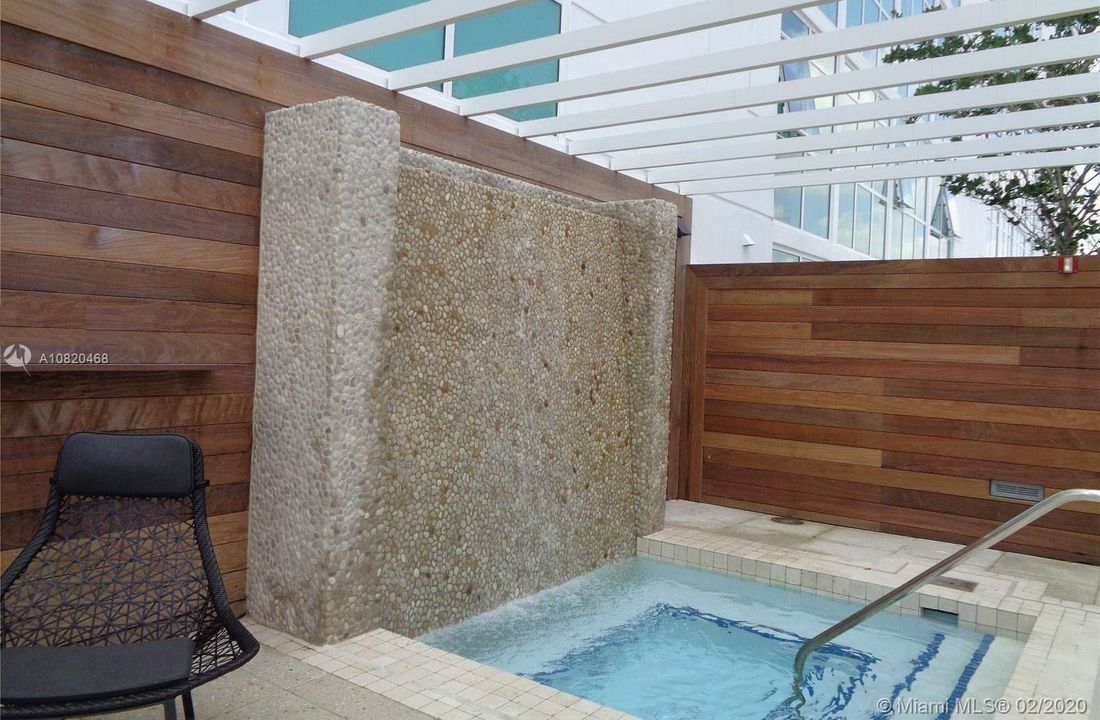 Recently Sold: $679,000 (3 beds, 2 baths, 1705 Square Feet)