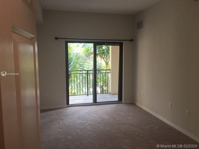 Recently Rented: $1,400 (1 beds, 1 baths, 643 Square Feet)