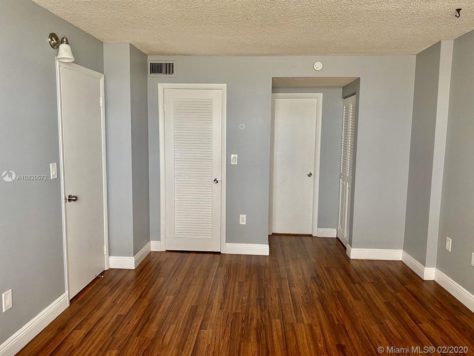 Recently Rented: $1,100 (1 beds, 1 baths, 840 Square Feet)