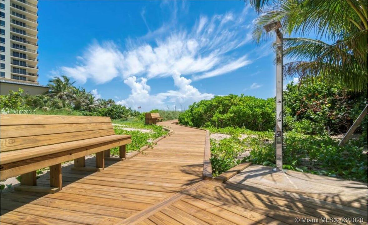 Recently Sold: $2,150,000 (3 beds, 3 baths, 2873 Square Feet)