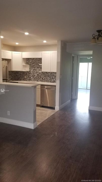 Recently Rented: $850 (1 beds, 1 baths, 615 Square Feet)