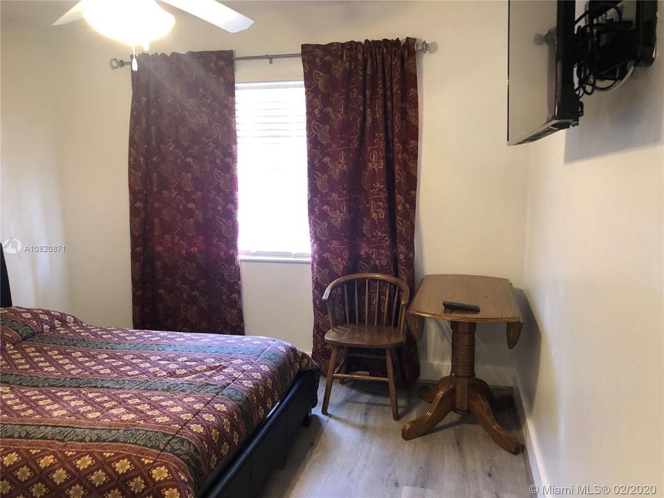 Recently Rented: $750 (1 beds, 1 baths, 1432 Square Feet)