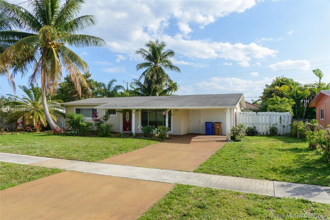 Vendido Recientemente: $364,800 (2 camas, 2 baños, 1209 Pies cuadrados)