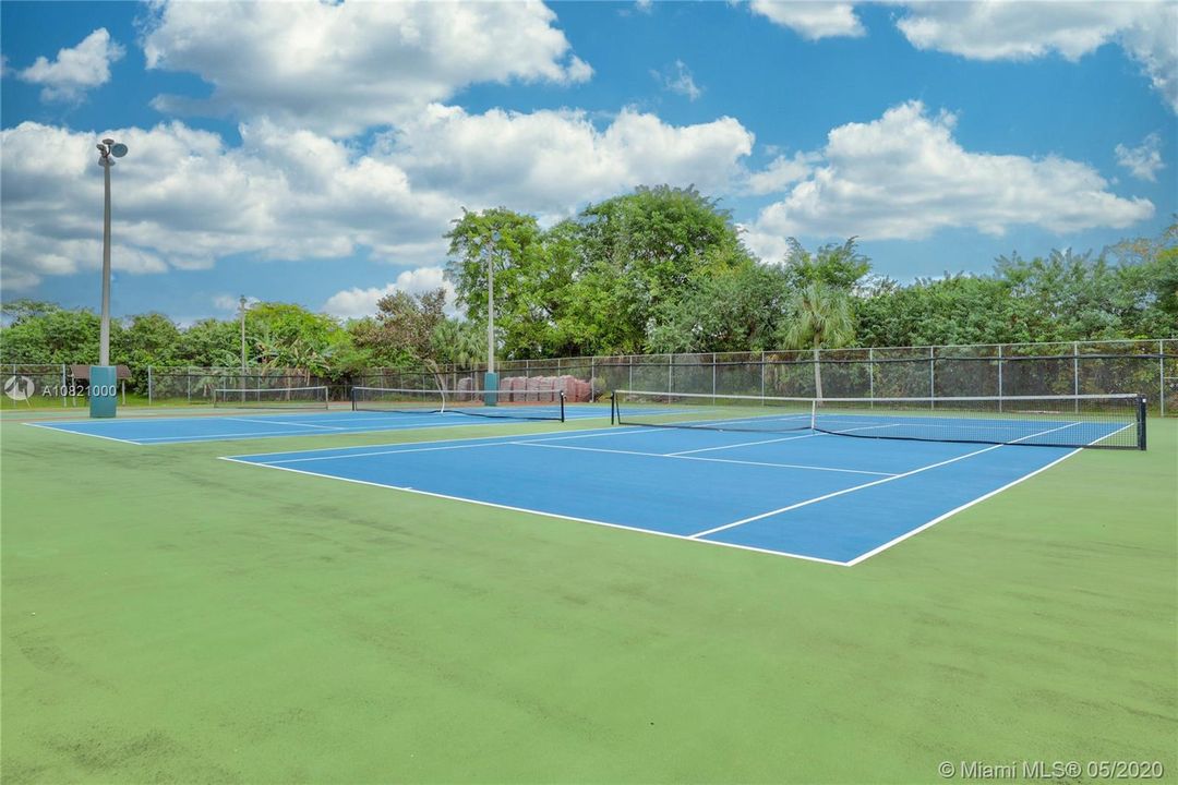 Recently Sold: $49,999 (1 beds, 1 baths, 721 Square Feet)