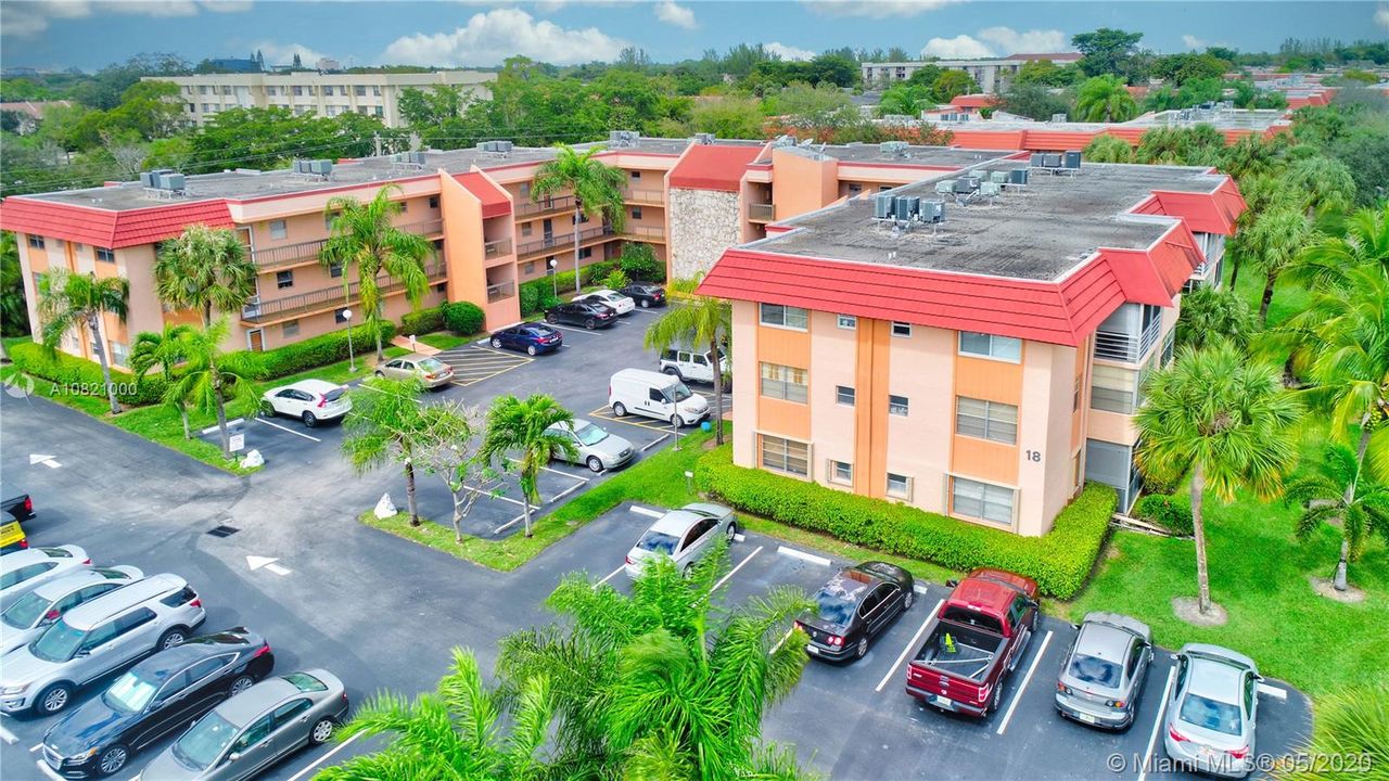 Recently Sold: $49,999 (1 beds, 1 baths, 721 Square Feet)