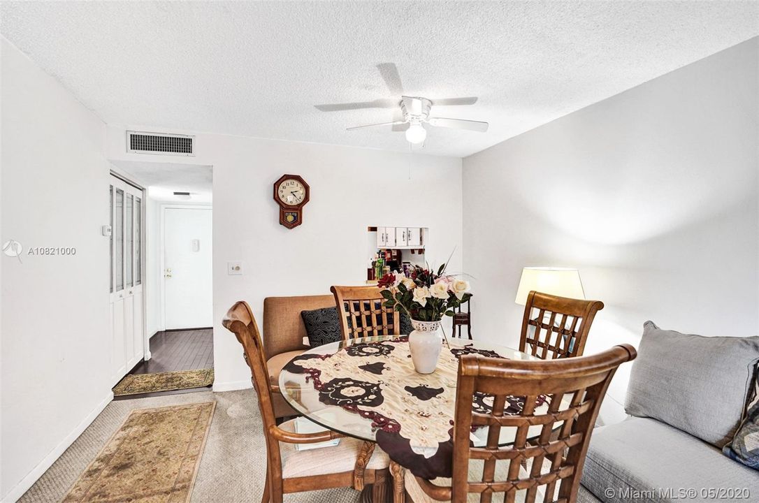 Recently Sold: $49,999 (1 beds, 1 baths, 721 Square Feet)