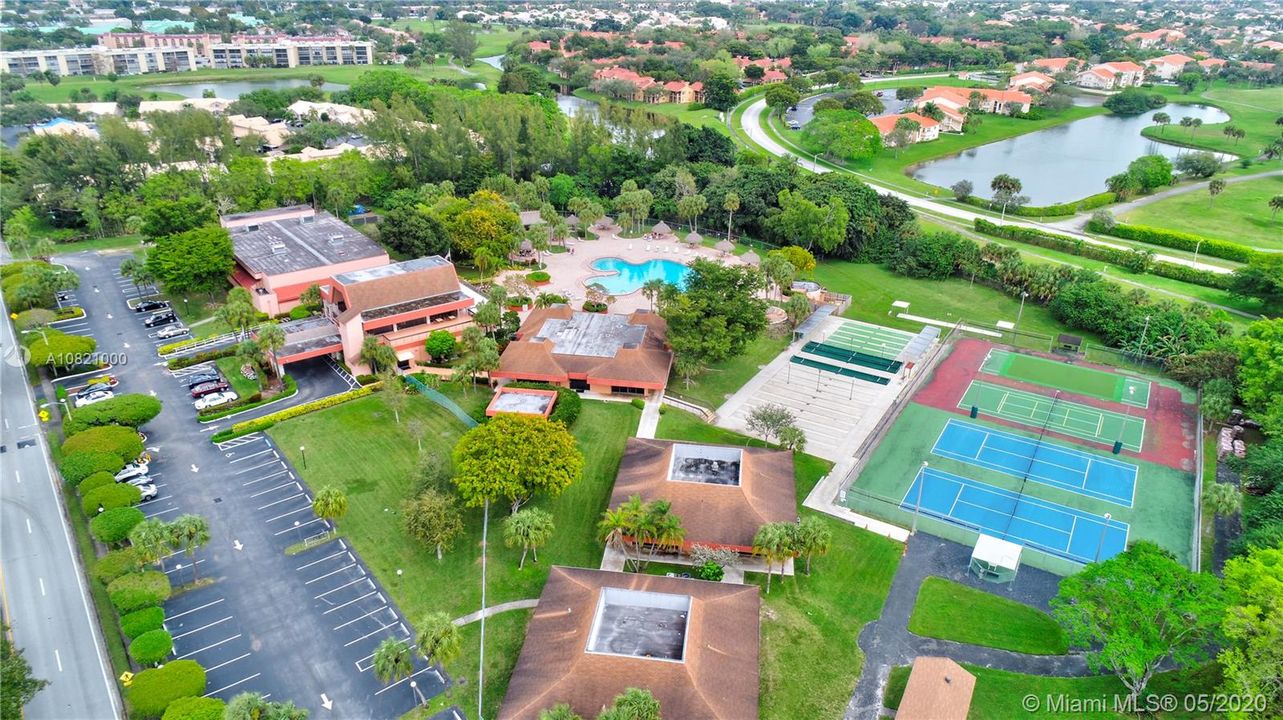Recently Sold: $49,999 (1 beds, 1 baths, 721 Square Feet)