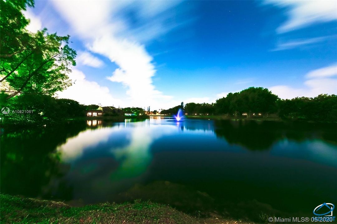 最近租的: $2,600 (3 贝兹, 2 浴室, 1712 平方英尺)