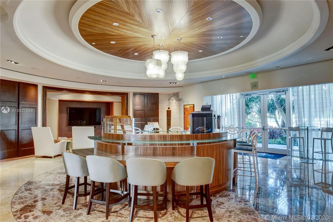 Vendido Recientemente: $959,500 (2 camas, 2 baños, 1478 Pies cuadrados)