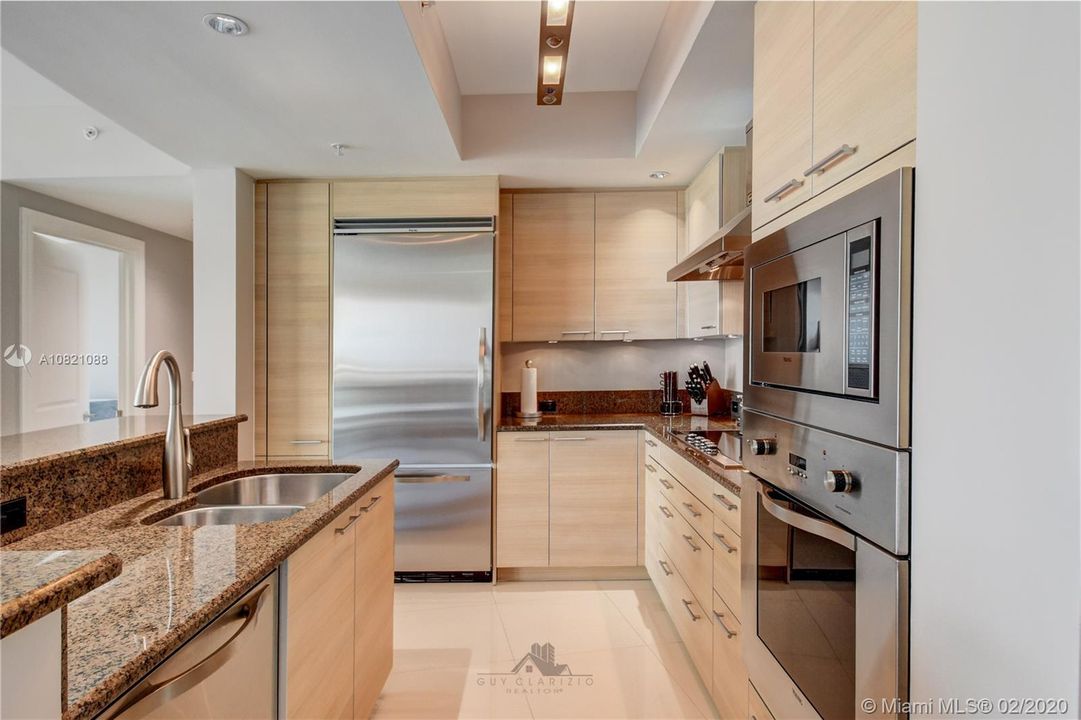Vendido Recientemente: $959,500 (2 camas, 2 baños, 1478 Pies cuadrados)