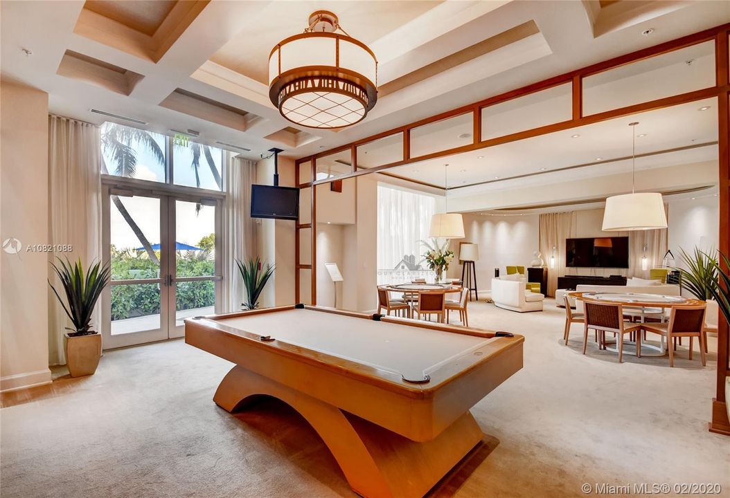 Vendido Recientemente: $959,500 (2 camas, 2 baños, 1478 Pies cuadrados)