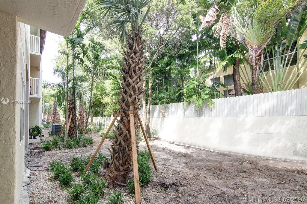 Recientemente alquilado: $2,241 (2 camas, 2 baños, 1054 Pies cuadrados)