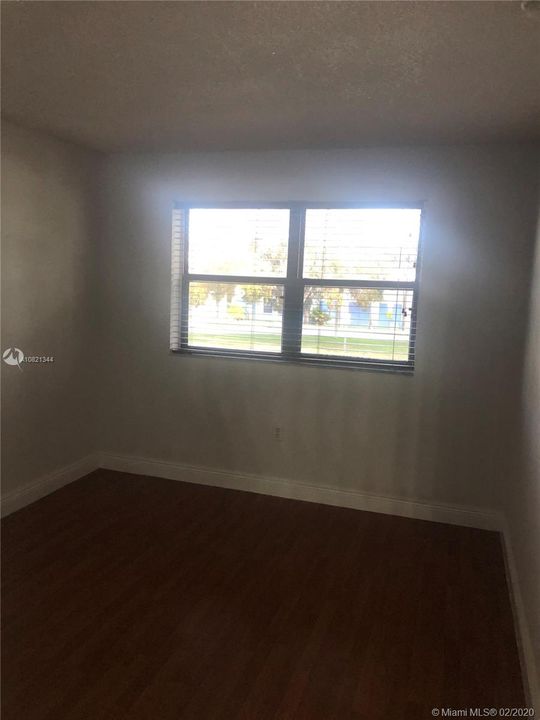 Vendido Recientemente: $148,000 (2 camas, 1 baños, 867 Pies cuadrados)