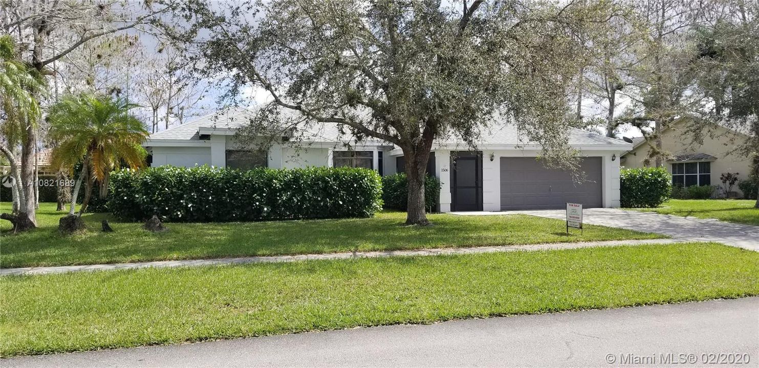 Vendido Recientemente: $410,000 (4 camas, 2 baños, 2468 Pies cuadrados)
