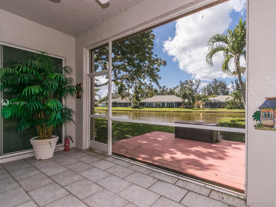 最近售出: $129,000 (2 贝兹, 2 浴室, 1820 平方英尺)