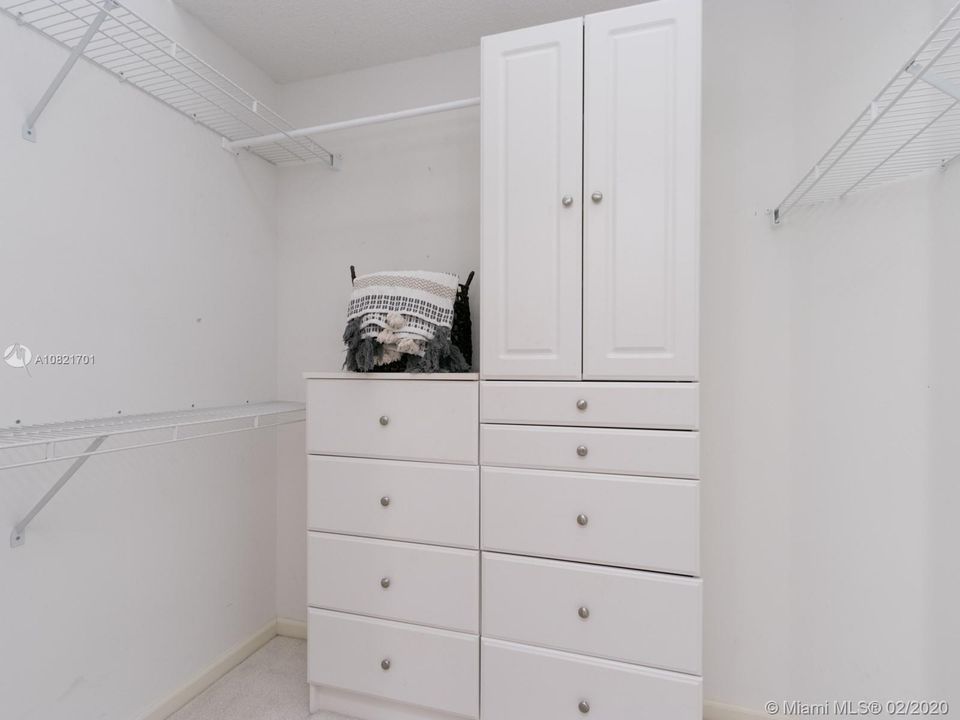 最近售出: $129,000 (2 贝兹, 2 浴室, 1820 平方英尺)