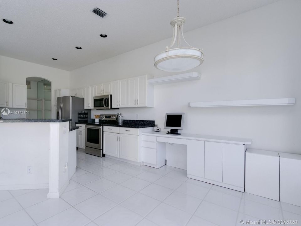 最近售出: $129,000 (2 贝兹, 2 浴室, 1820 平方英尺)