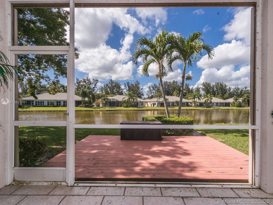 最近售出: $129,000 (2 贝兹, 2 浴室, 1820 平方英尺)