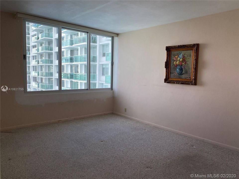 Recently Sold: $359,900 (1 beds, 1 baths, 962 Square Feet)
