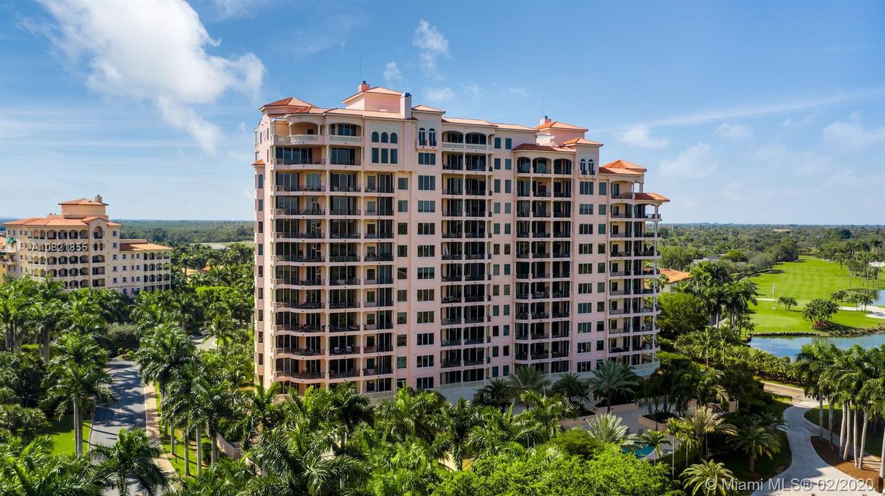 Recently Rented: $17,500 (7 beds, 6 baths, 6576 Square Feet)
