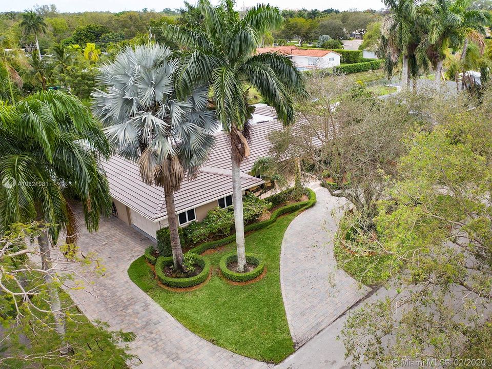 Recently Sold: $1,199,000 (5 beds, 3 baths, 3206 Square Feet)
