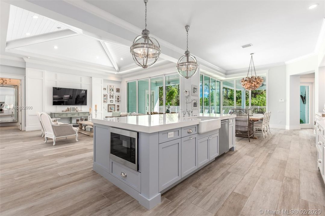 Recently Sold: $1,465,000 (3 beds, 3 baths, 3716 Square Feet)