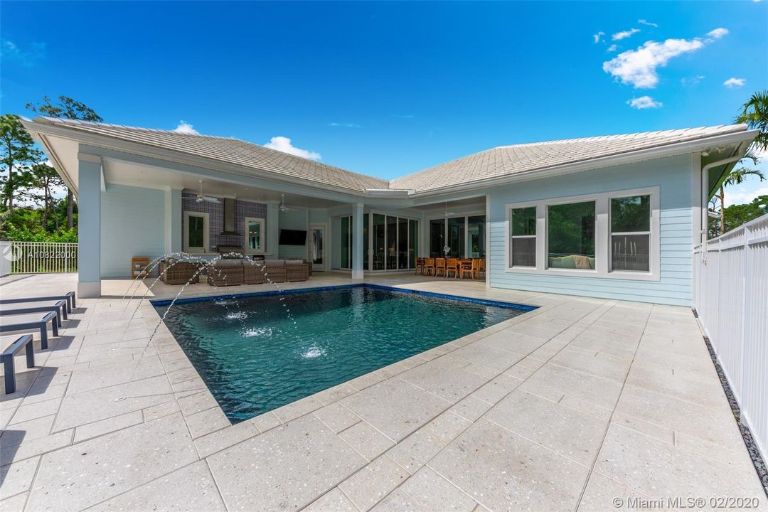 Recently Sold: $1,465,000 (3 beds, 3 baths, 3716 Square Feet)