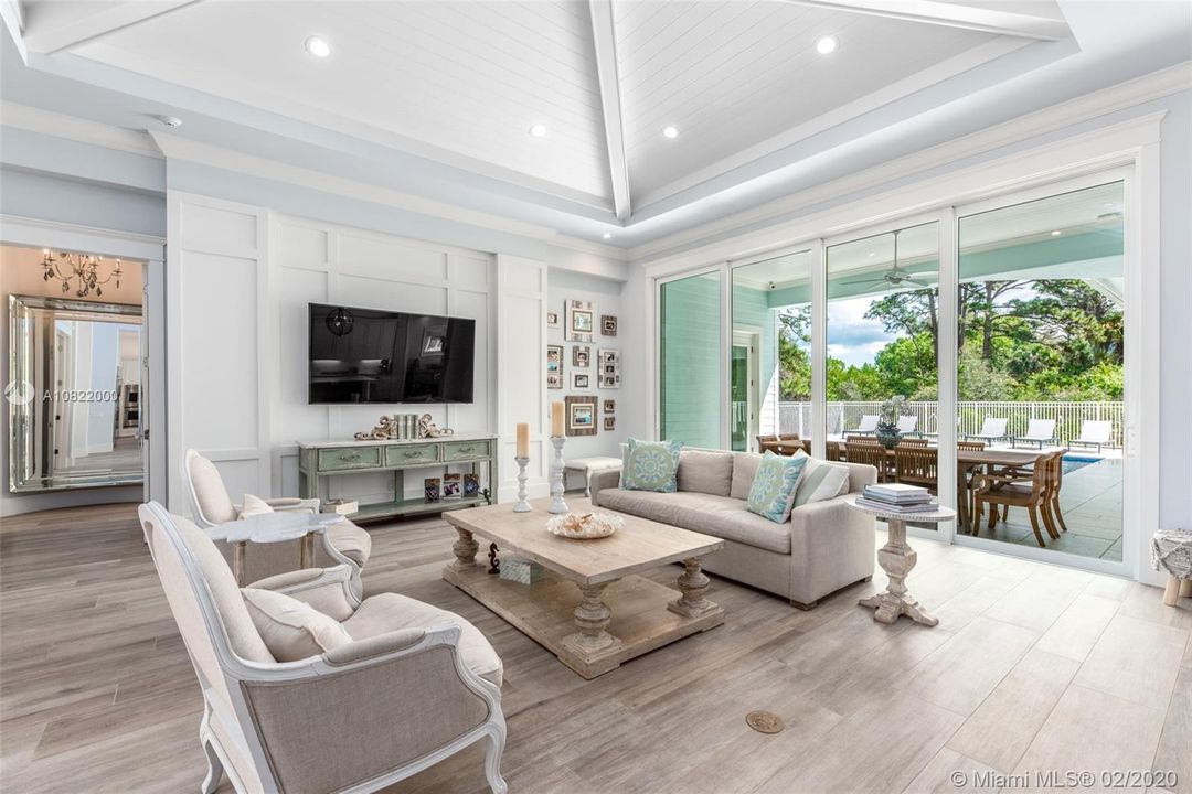 Recently Sold: $1,465,000 (3 beds, 3 baths, 3716 Square Feet)