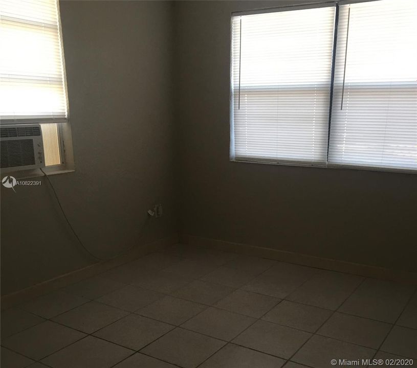 Vendido Recientemente: $85,000 (1 camas, 1 baños, 423 Pies cuadrados)