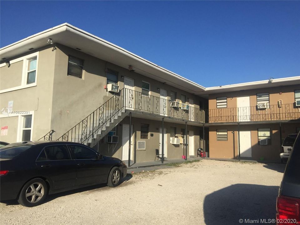 Vendido Recientemente: $85,000 (1 camas, 1 baños, 423 Pies cuadrados)