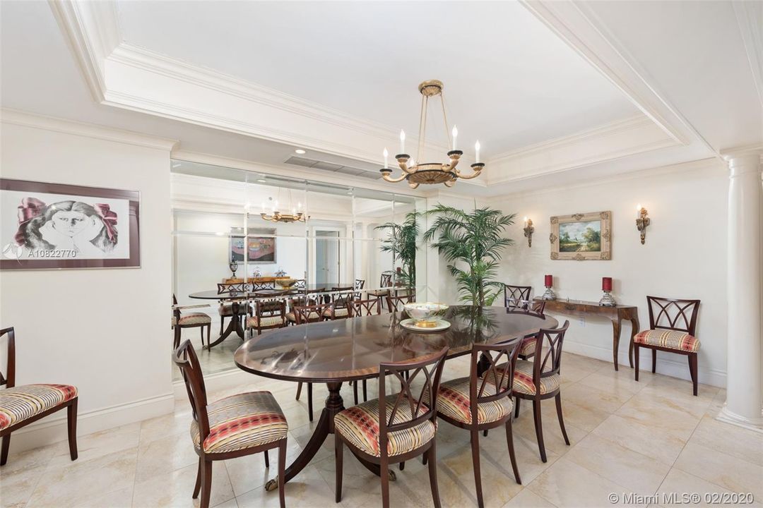 Recently Sold: $3,250,000 (4 beds, 5 baths, 3581 Square Feet)