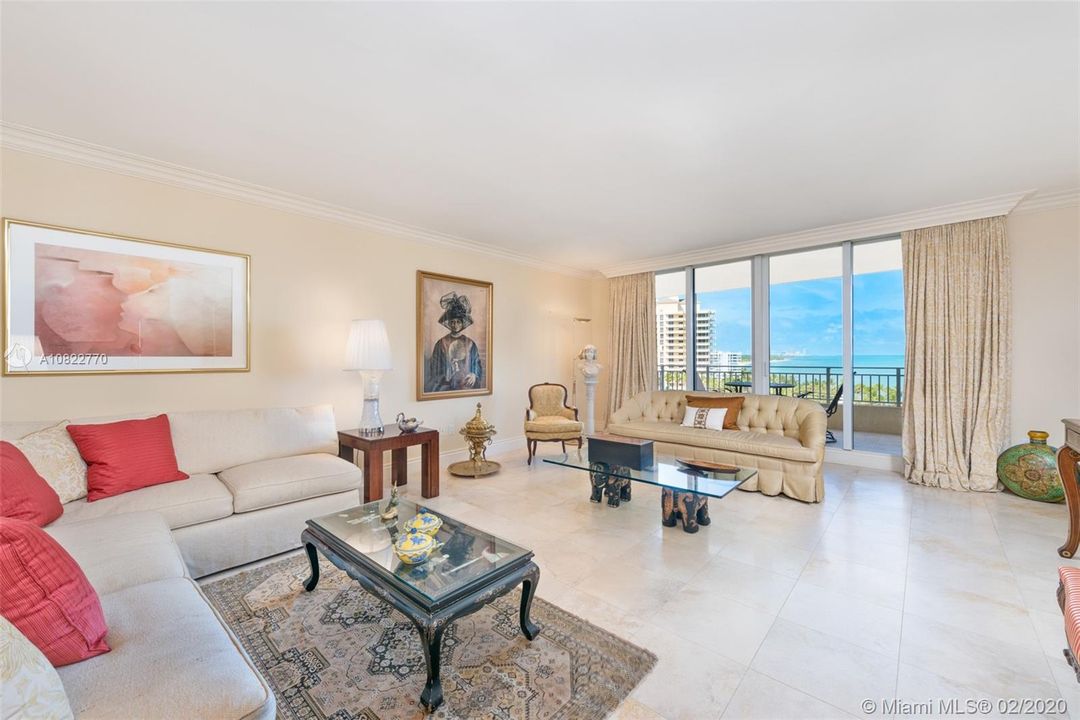 Recently Sold: $3,250,000 (4 beds, 5 baths, 3581 Square Feet)