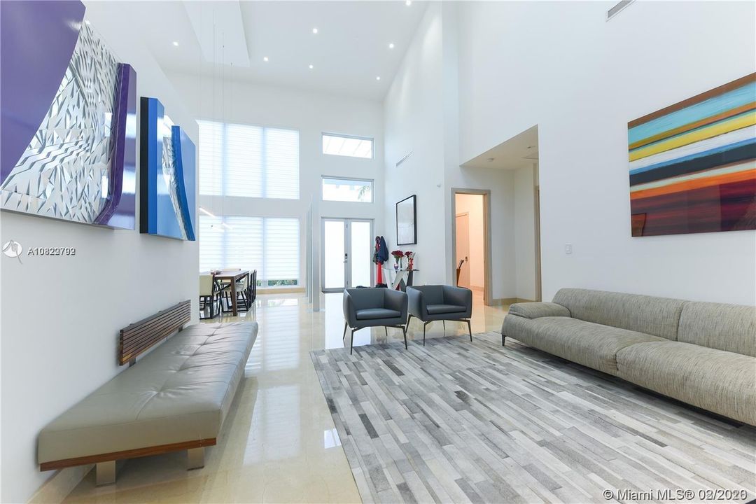 Recently Sold: $1,480,000 (5 beds, 6 baths, 3638 Square Feet)