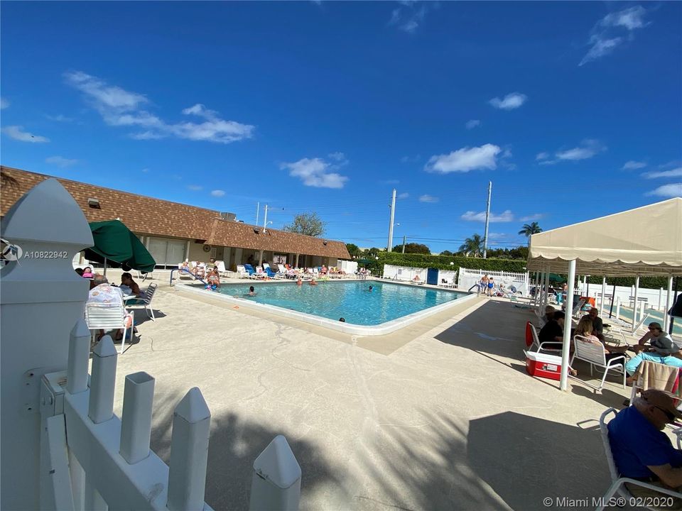 Recently Rented: $1,300 (2 beds, 2 baths, 1148 Square Feet)