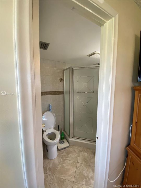 Recently Rented: $1,300 (2 beds, 2 baths, 1148 Square Feet)