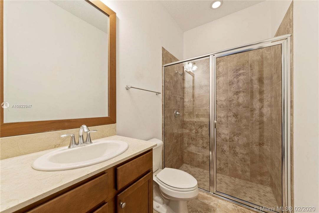 Recently Sold: $775,000 (4 beds, 3 baths, 2860 Square Feet)