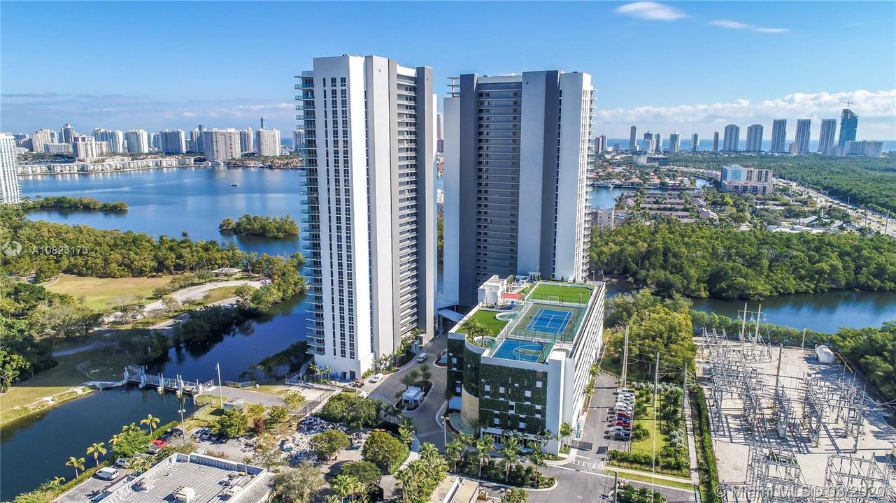 最近租的: $3,000 (2 贝兹, 2 浴室, 1129 平方英尺)
