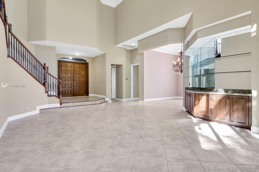 Formal living