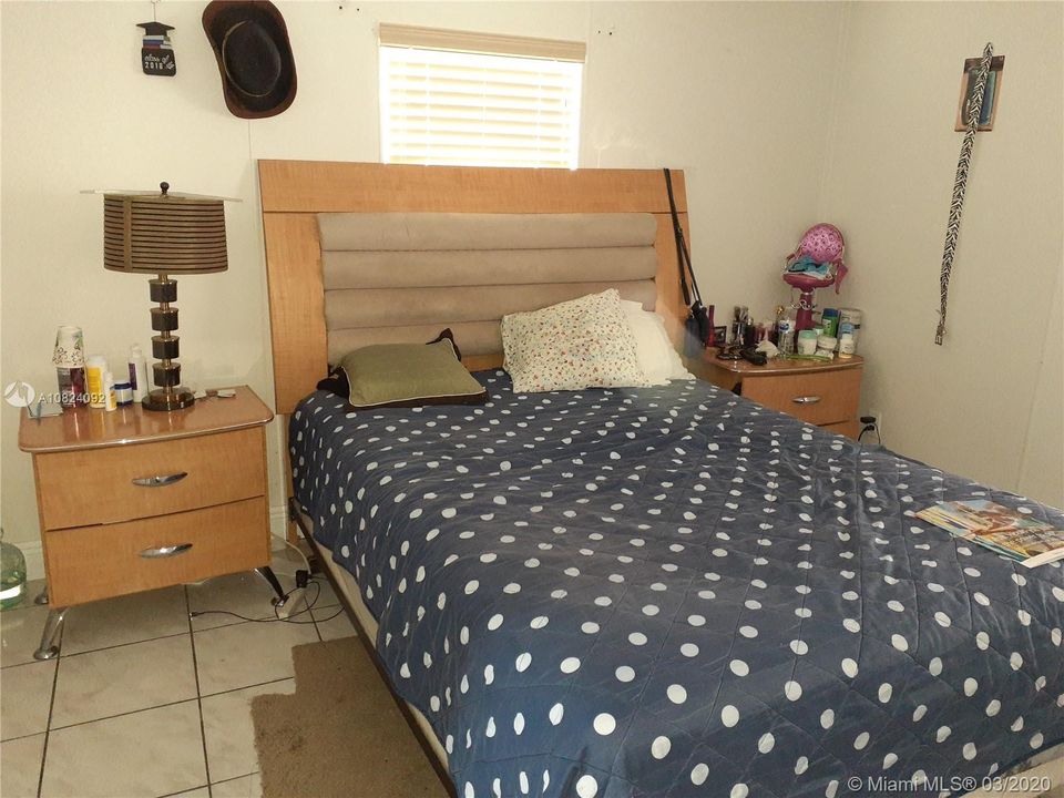 Vendido Recientemente: $65,000 (3 camas, 3 baños, 906 Pies cuadrados)